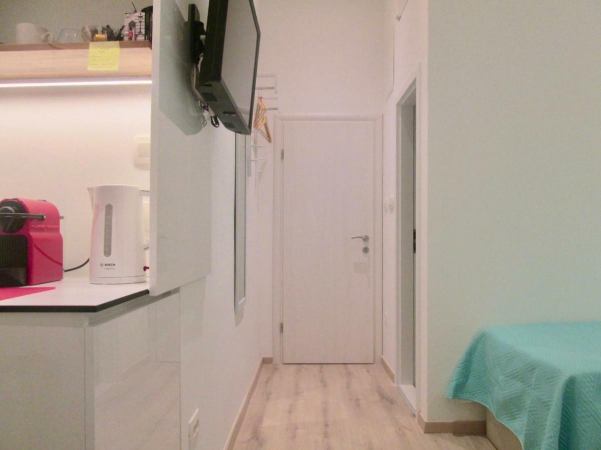 3 Flowers On Rokova St-5 Min To Old Town Apartman Split